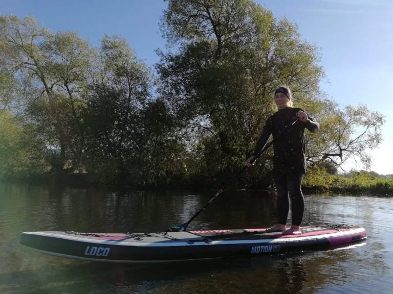 Cazz Lander paddling Loco iSUP