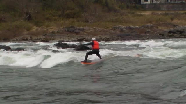 SUP wars – SUP surfing vs River SUP
